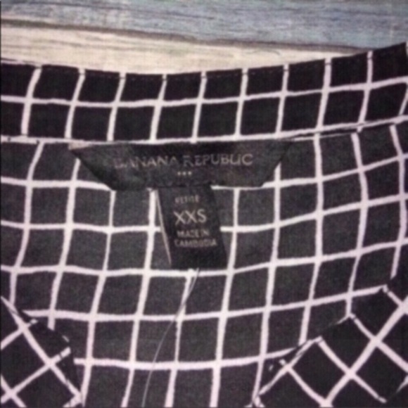 Banana Republic Window Pane Blouse - Picture 2 of 3